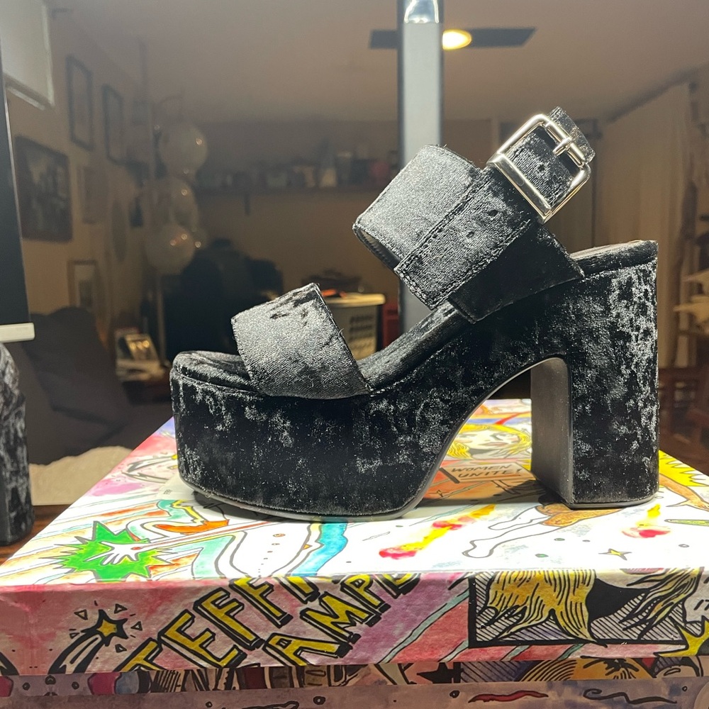 Jefferey Campbell Black Emerson Platform